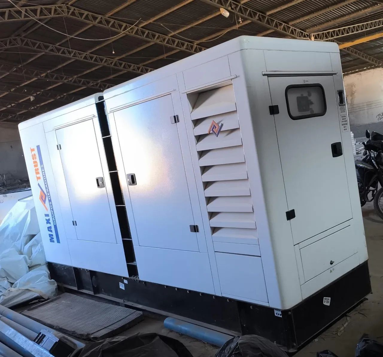 Gerador 330kVA