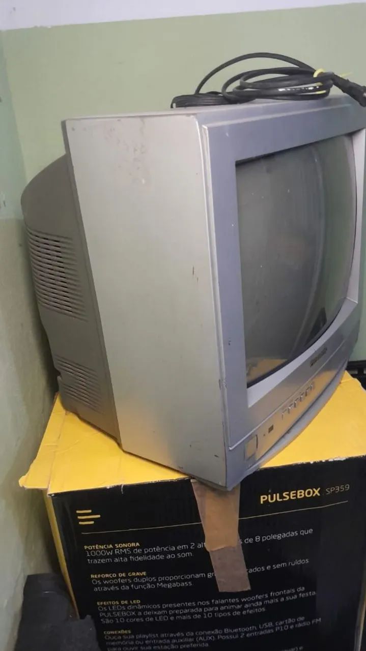 TV Panasonic 14 Polegadas de Tubo (CRT) - Excelente para uso geral e games retro - Foto 3