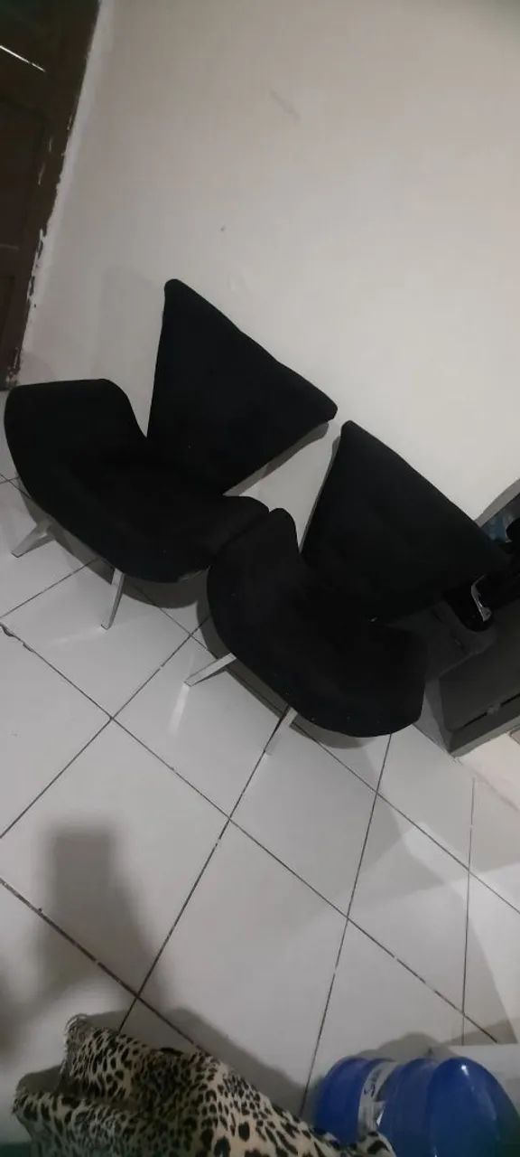 Vendo 2 d cadeira 