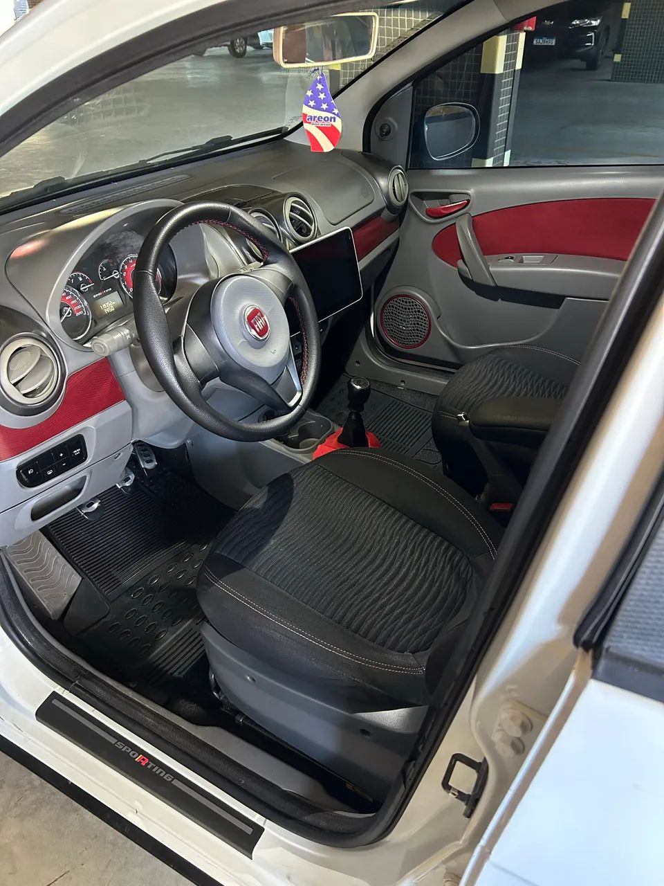 Fiat Palio Sporting 1.6 Flex 16V 5P 2014 - Foto 4