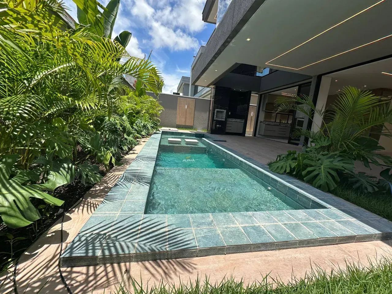 Exclusividade e Sofisticação | Casa Duplex Contemporânea à Venda no Vert Natureza - Foto 3