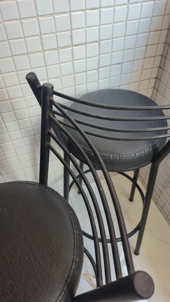 2 Bancos/ banquetas pretas - Foto 4