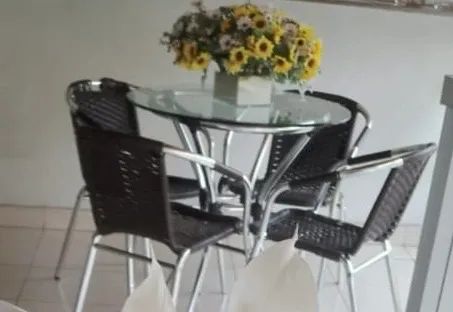 Cadeiras alumínio e vime - Foto 2