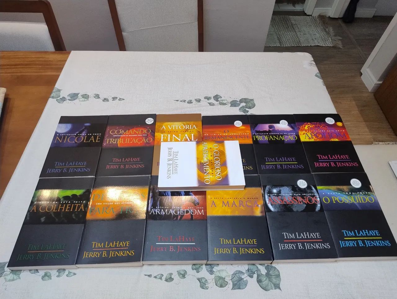 Coleção completa deixados para trás  - Foto 3