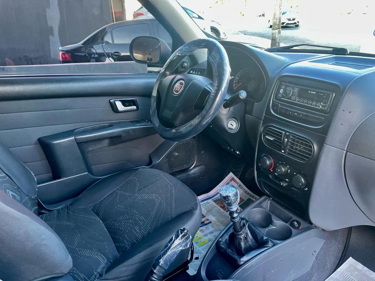 Fiat Strada Working 1.4 MPI Fire Flex 8V CD 2015 - Foto 3