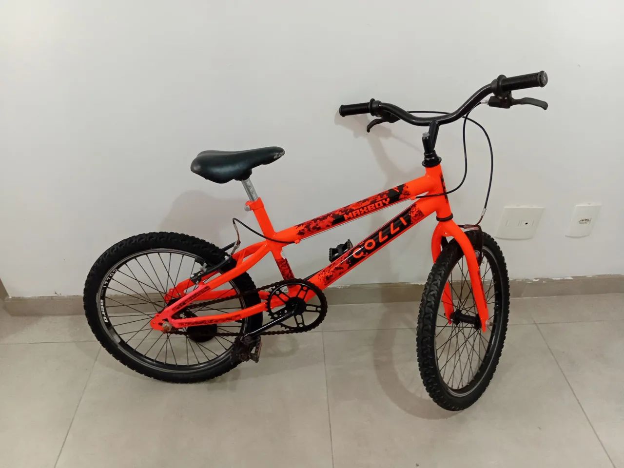 Bicicleta infantil laranja florescente  - Foto 2