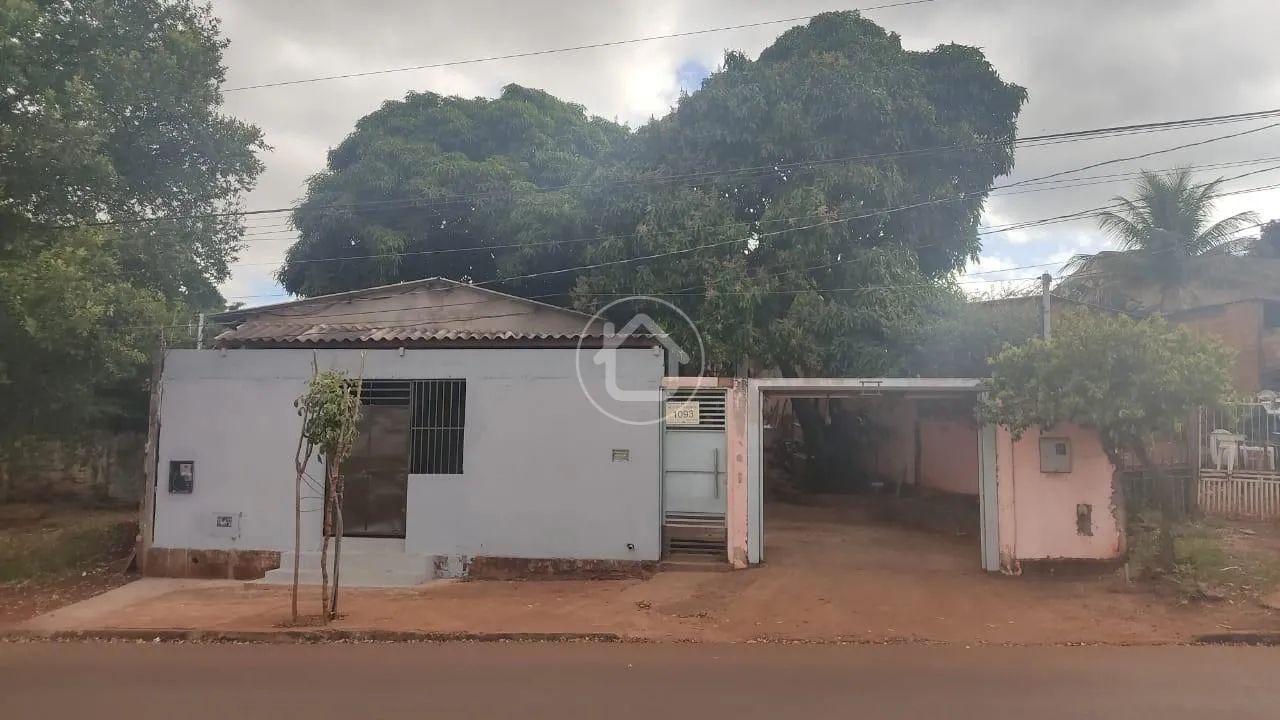 TERRENO COM 2 CASAS NO JARDIM - Foto 2