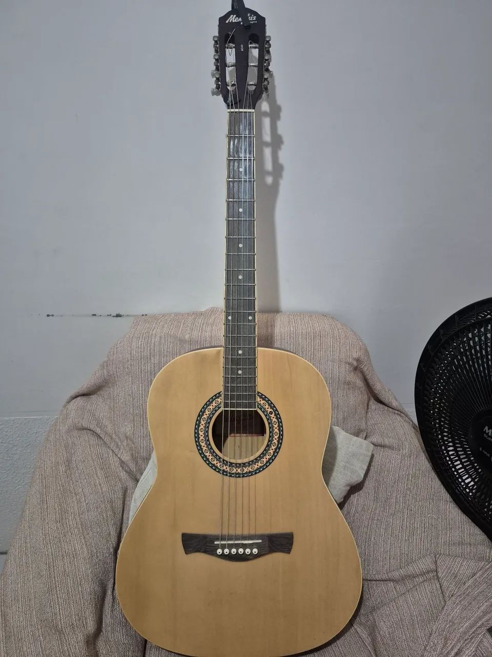 Vendo violão Memphis 