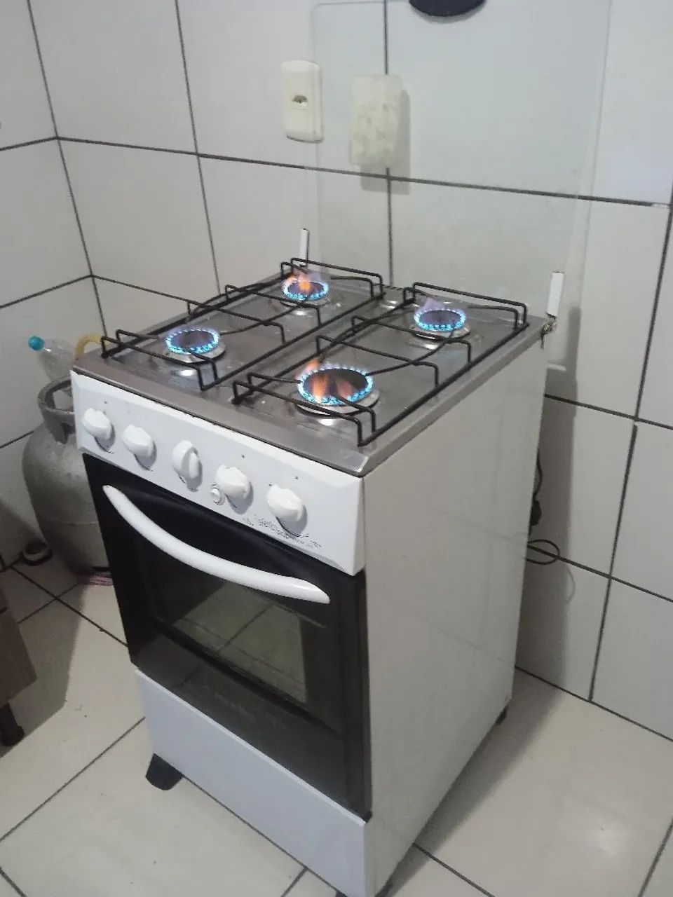 Fogão Muller 4 bocas funcionando perfeitamente  - Foto 2
