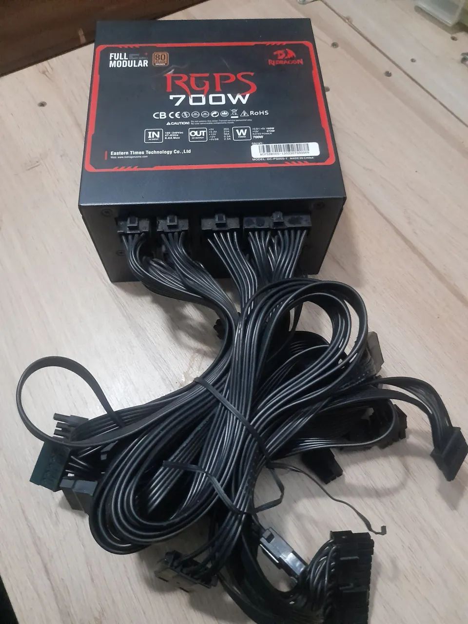 Fonte RedDragon 700w rgps 80plus bronze - Foto 4