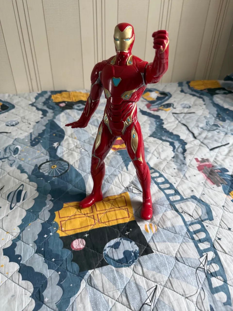 Homem de ferro com a voz original do ator sem projéteis de lançar - Foto 2