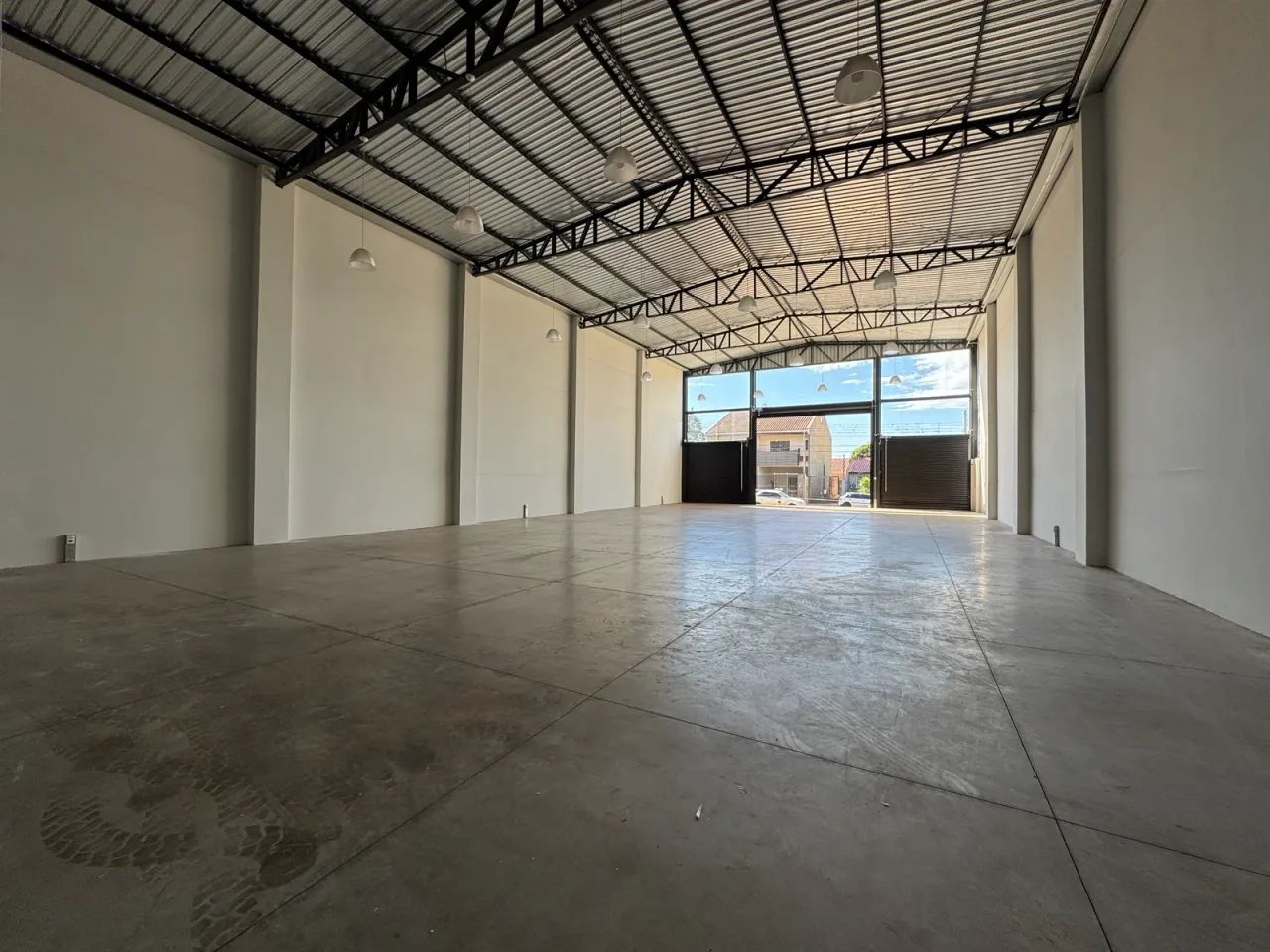 Barracão Comercial | Rua São João | 516m² com mezanino - Foto 4
