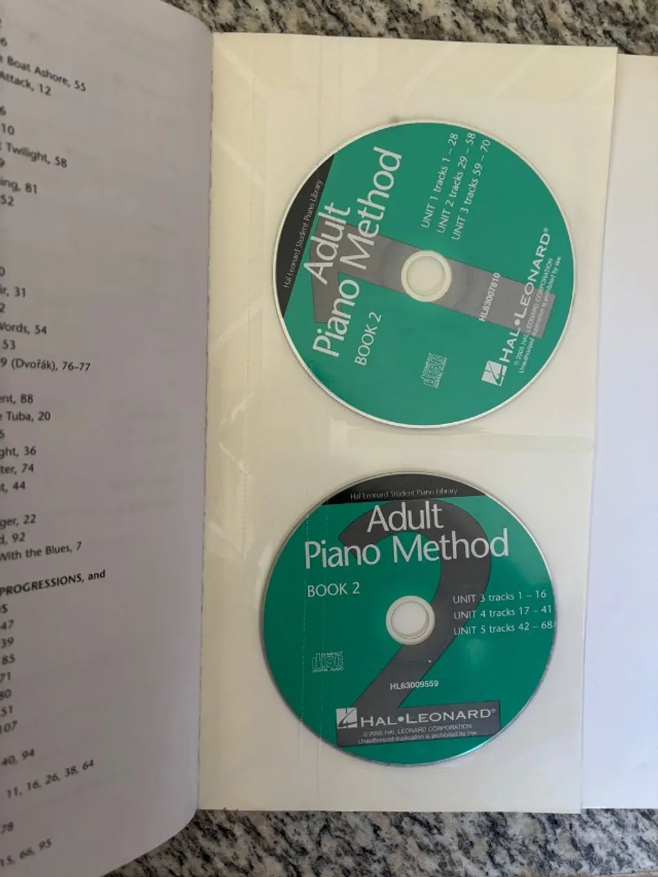 Adult Piano Method - book 2 - Livros e revistas - Asa Sul