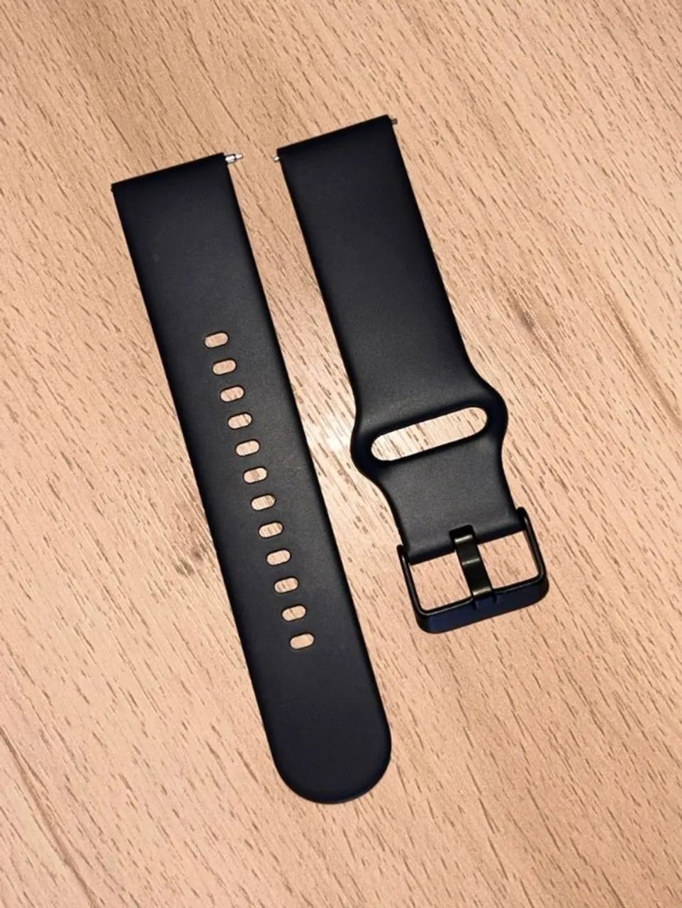 pulseira de silicone para smartwatch preta - Foto 2