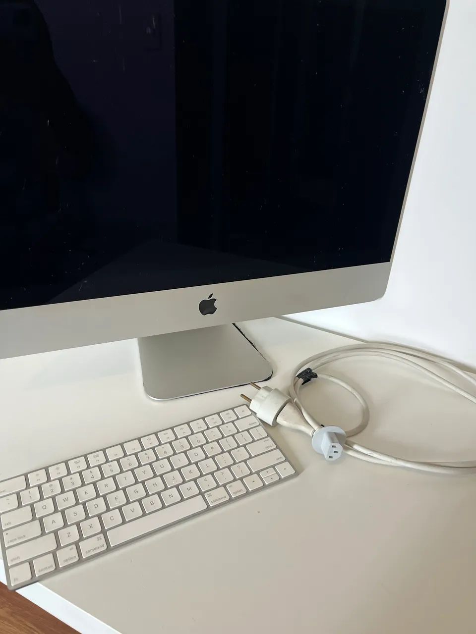 iMac 21,5? Late 2013 | i5 Quad-Core 2.7GHz | 8GB RAM | + Teclado