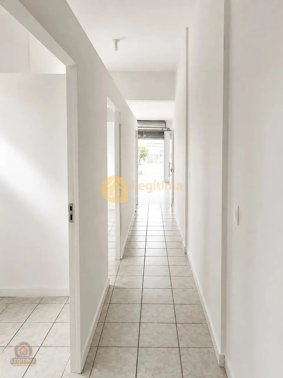 Sala comercial Avenida Francisco Magalhães - Foto 2