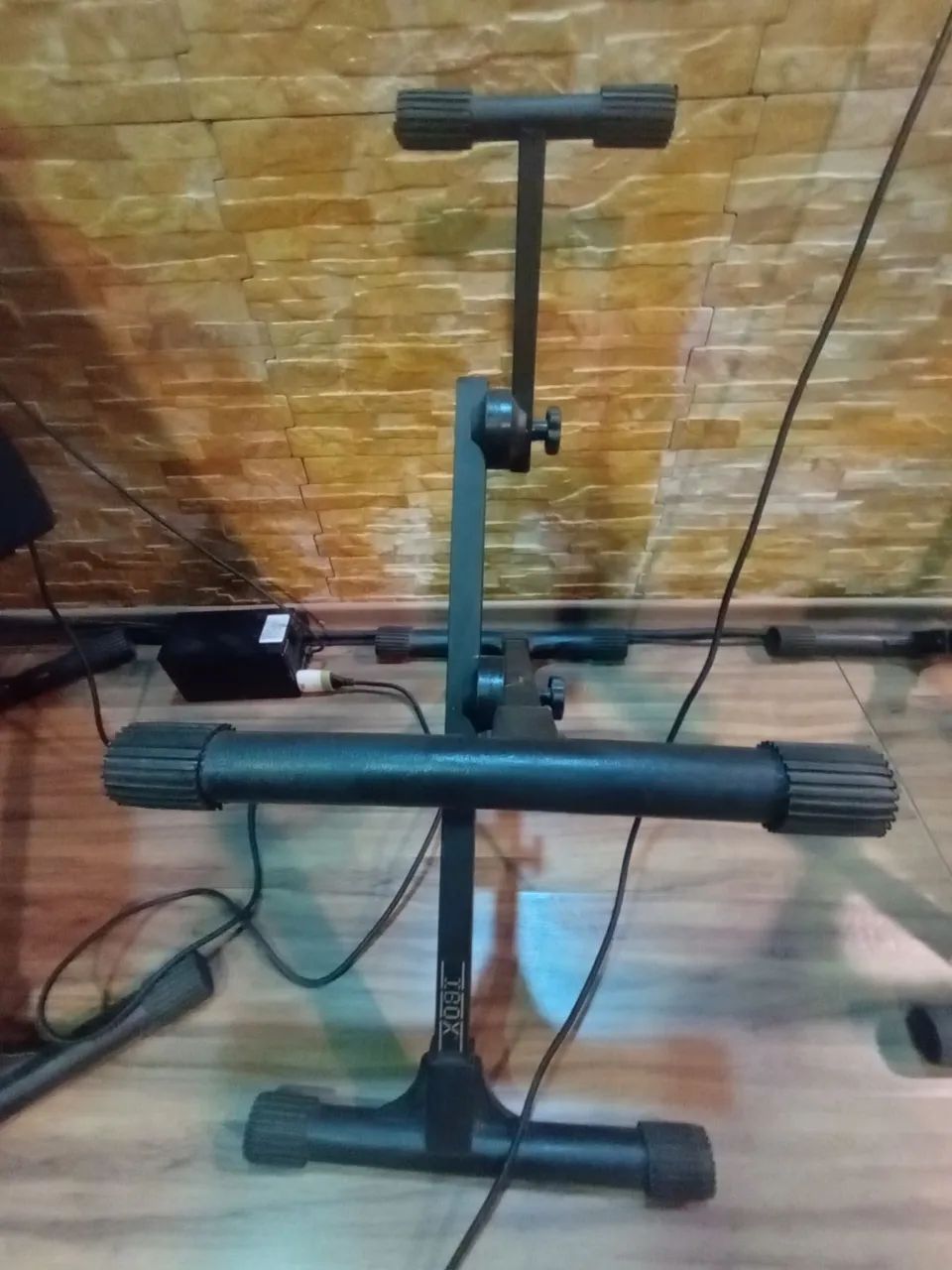 Suporte de chão Ibox para cubo  - Foto 2