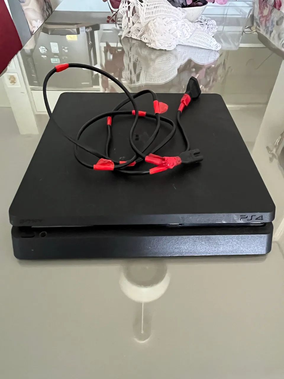 Ps4 Slim 1Tb + 2 controles originais