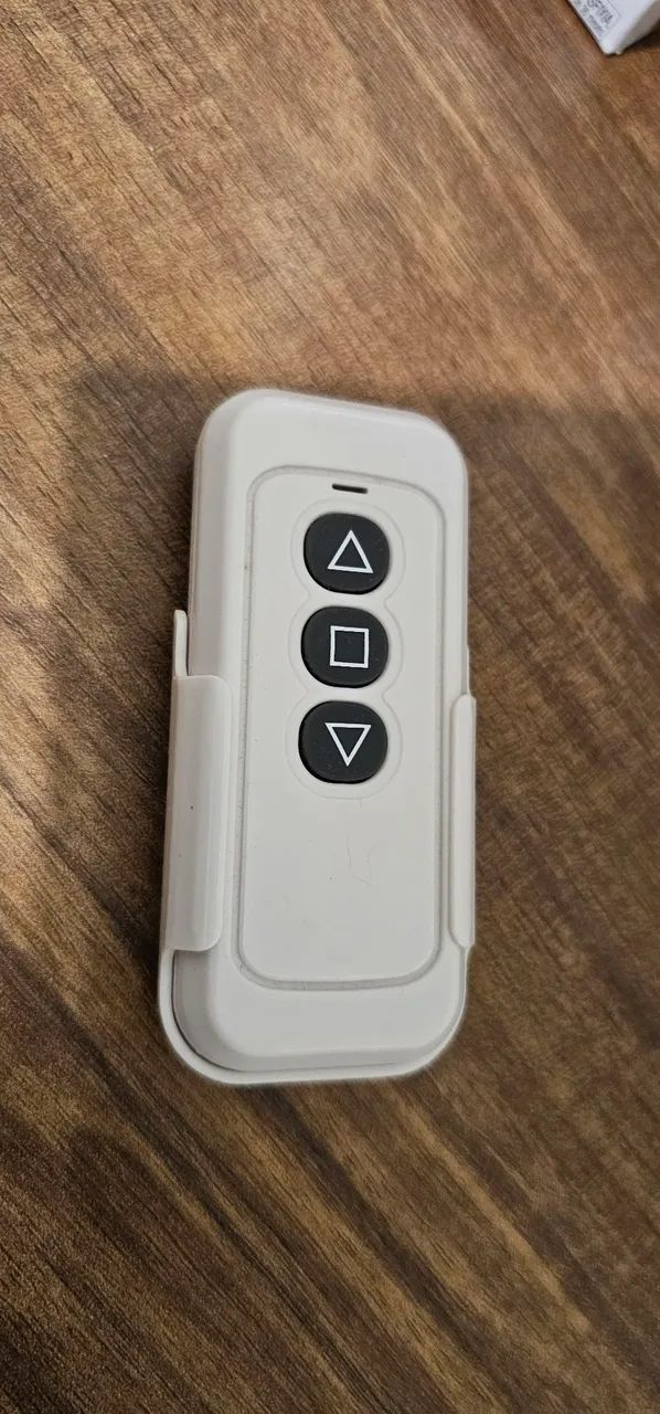 Tela de projeção elétrica 100 polegadas formato 16:9 com controle remoto - Foto 3