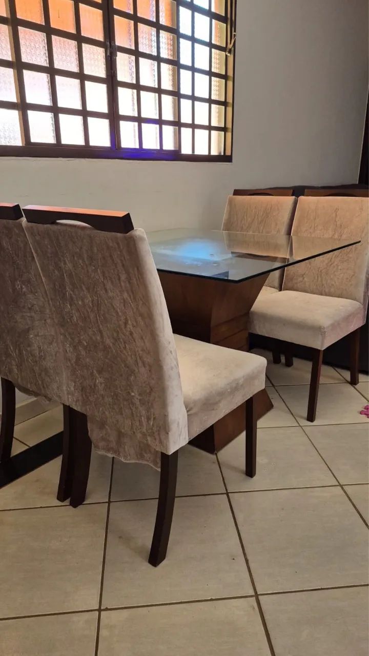 Mesa com 4 cadeiras - Tampão de Vidro  - Foto 3