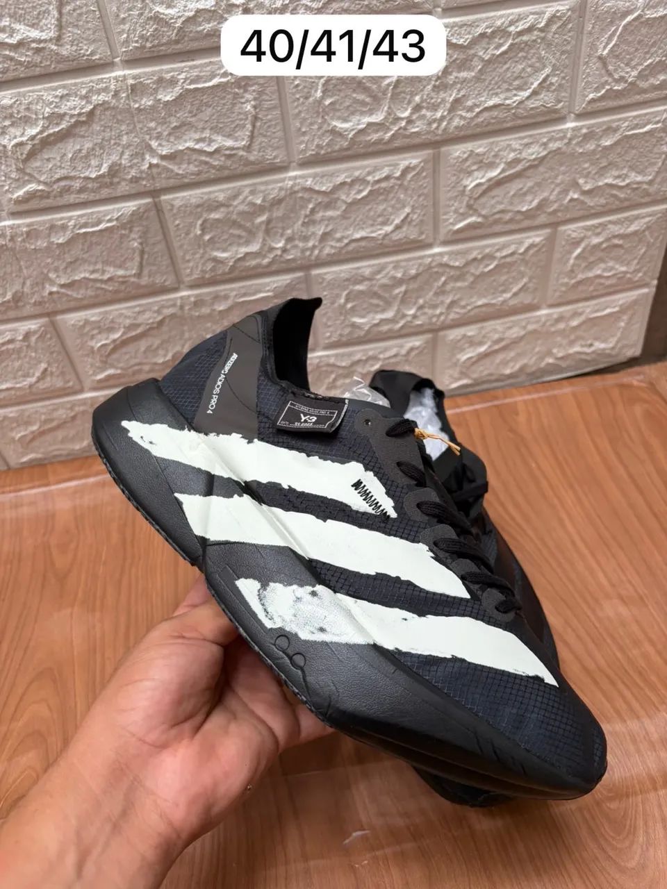 Tênis adidas