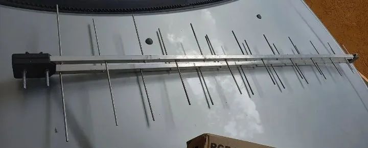 Antena externa com cabo coaxial RG6 (50 metros novo)