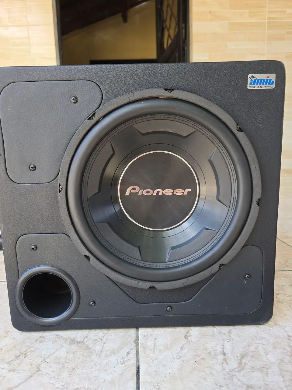 Caixa subwoofer 12 pol com módulo taramps