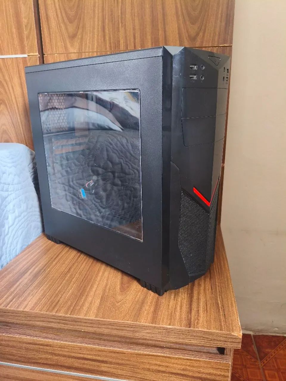 Gabinete com lateral em acrílico  - Foto 2