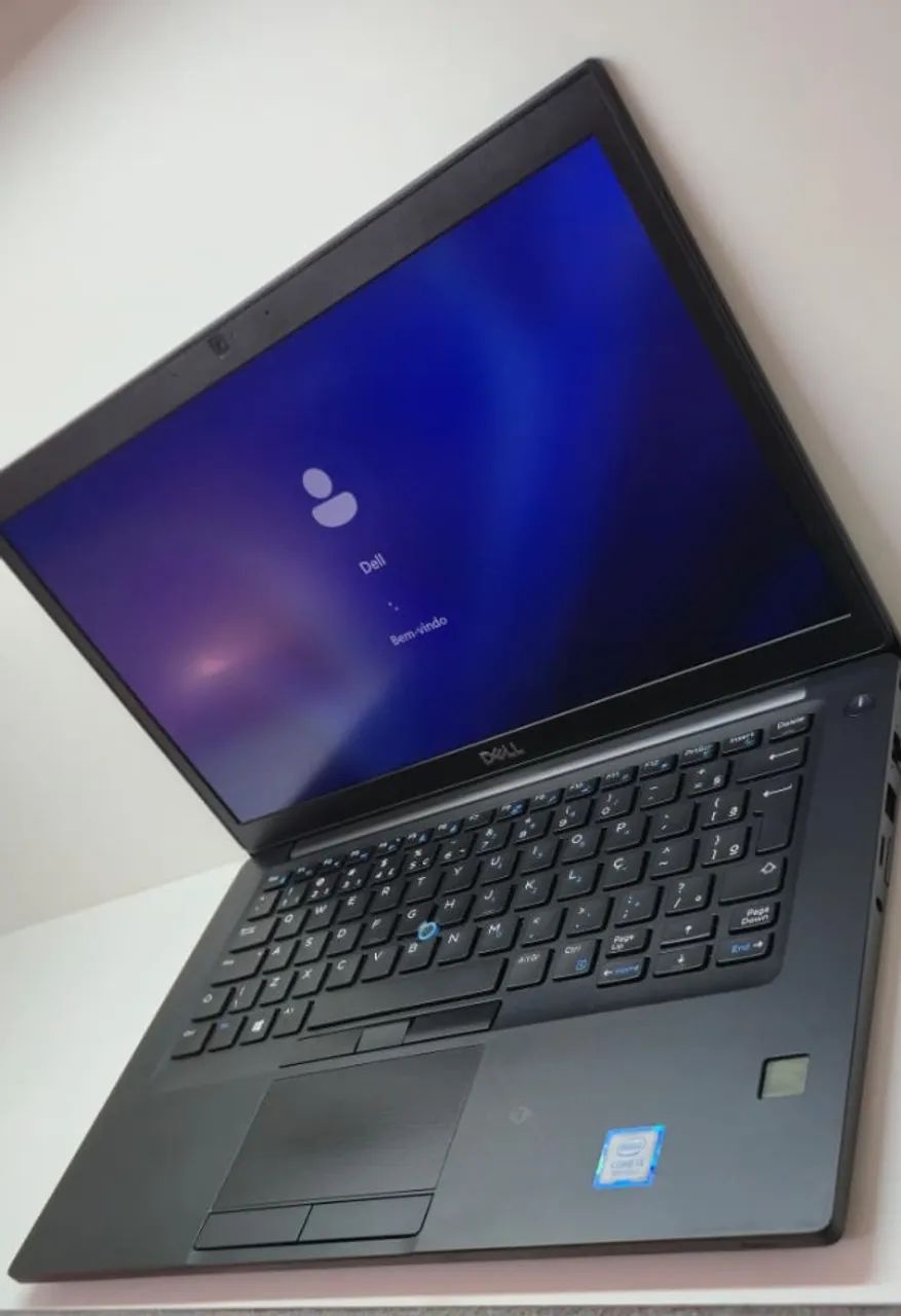 Notebook Dell Latitude com processador Intel Core i5 de 8ª geração, 8GB de RAM e 256GB de  - Foto 4