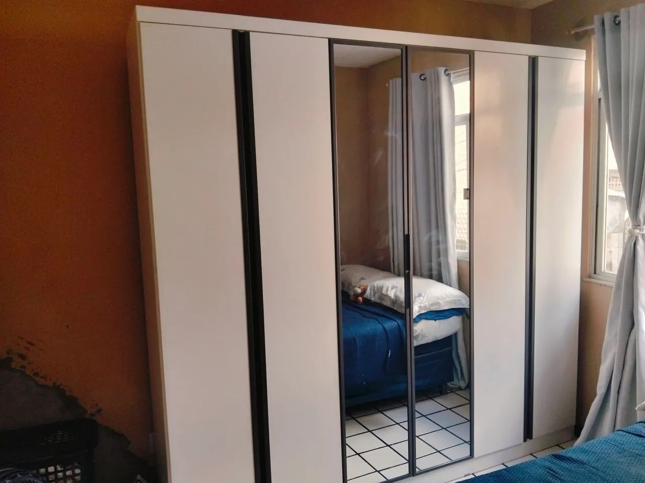 Guarda roupa 6 portas  - Foto 4