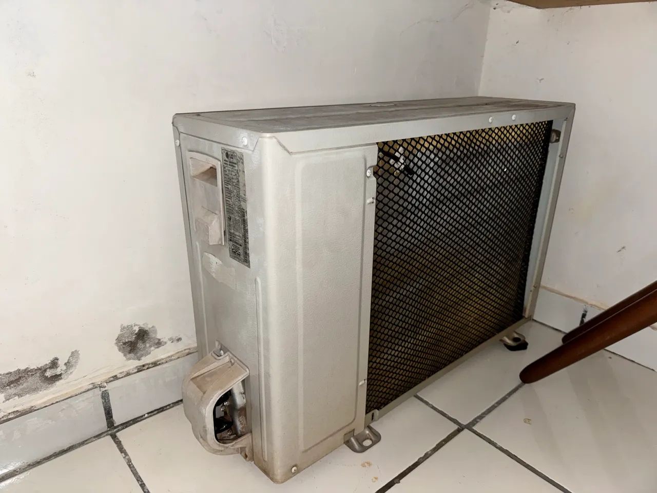AR CONDICIONADO LG 9000 BTUS - Foto 4