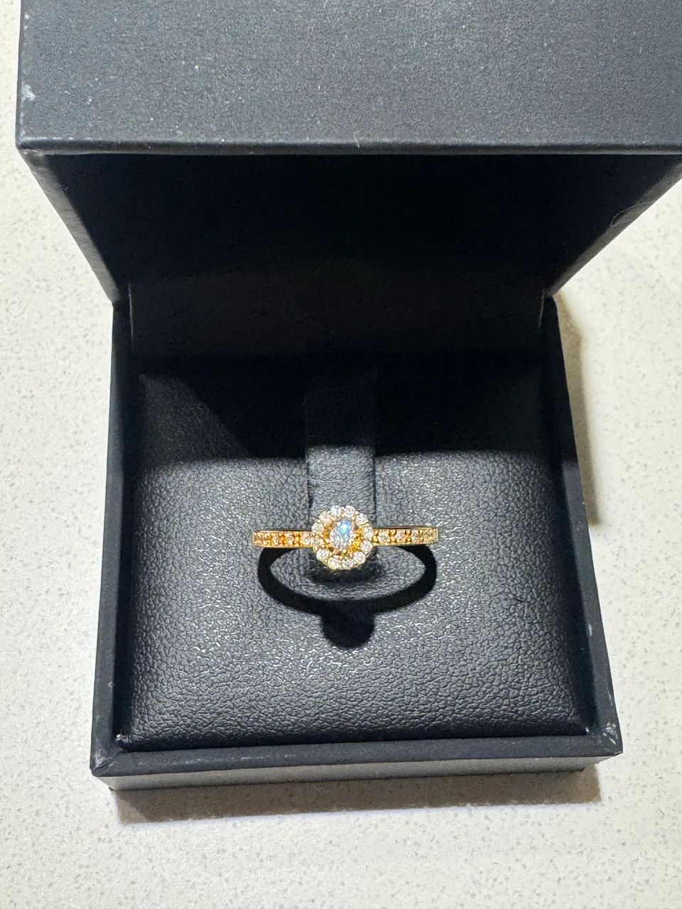 ANEL PAVÊ 1 diamante ouro 18 kilates  - Foto 5