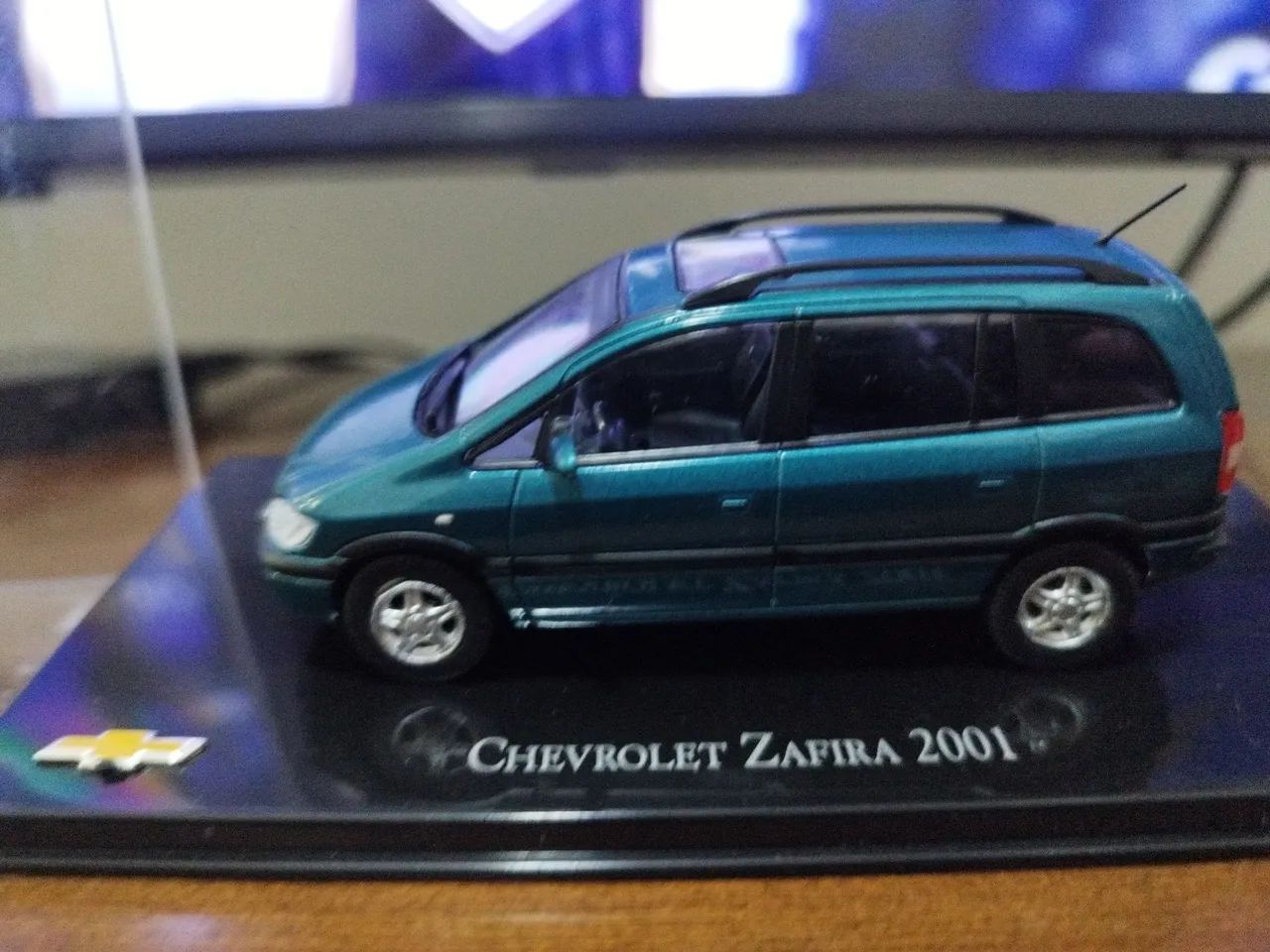 Miniatura Chevrolet Collection Zafira - 2001 - Foto 2