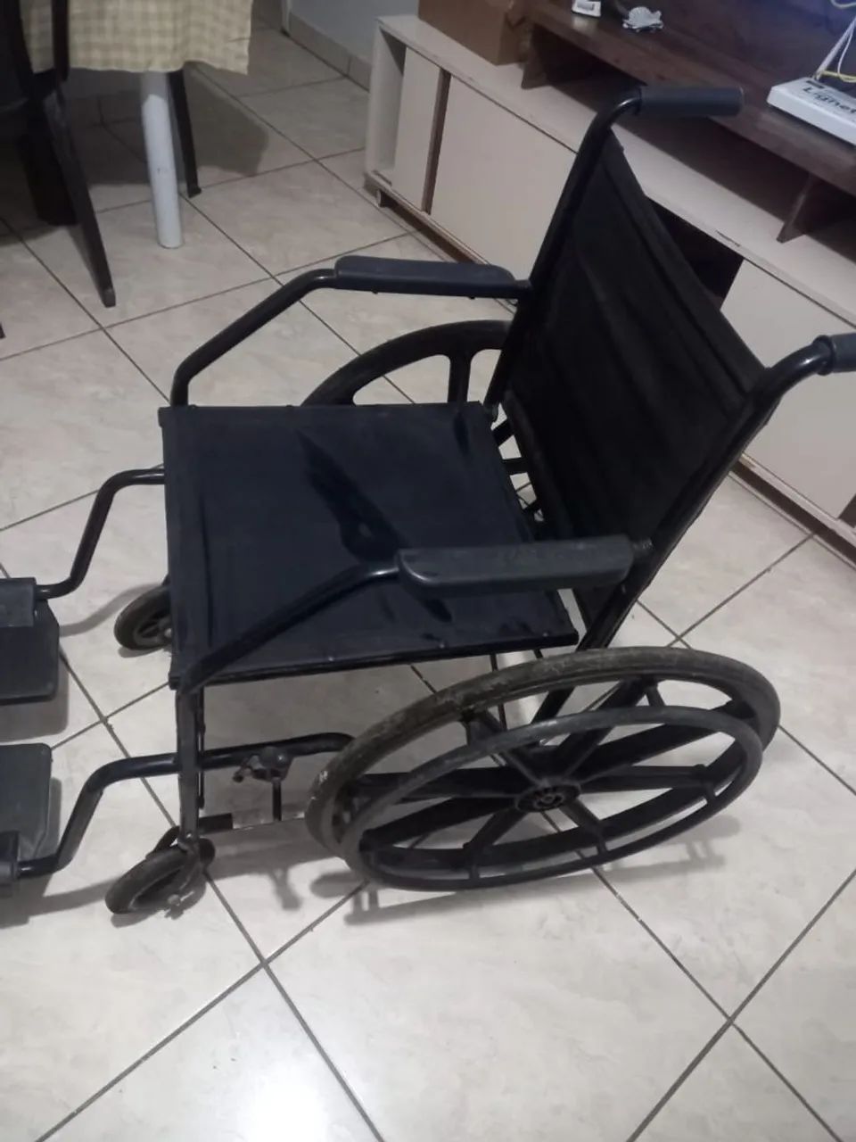 cadeira de rodas nova  - Foto 3