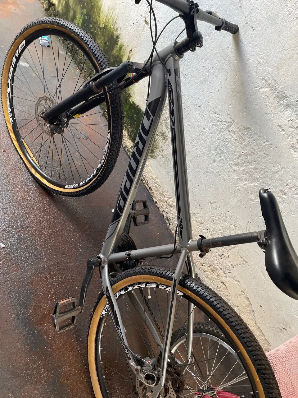 Bicicleta aro 29 precisa mandar arrumar - Foto 2