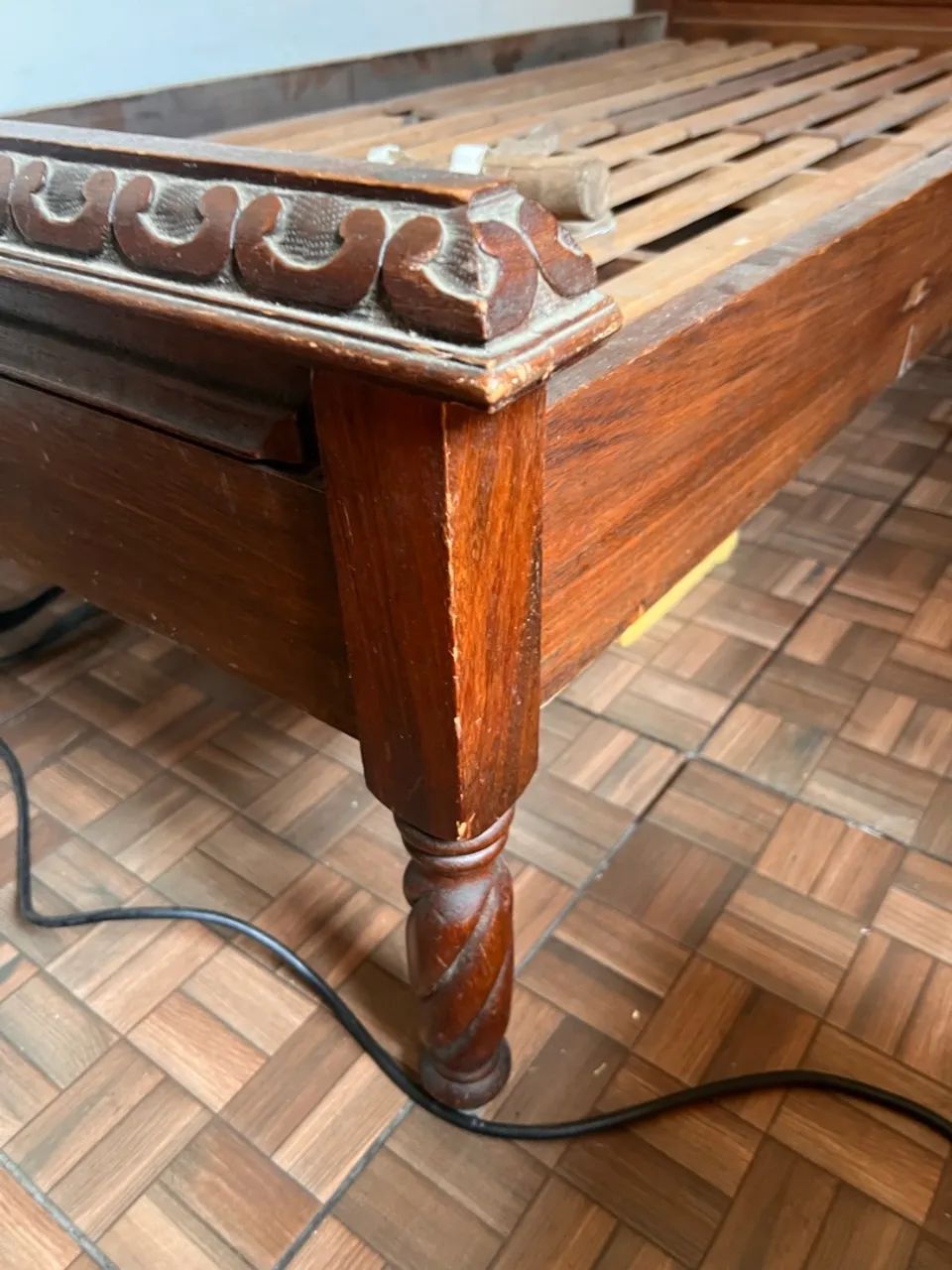 cama solteiro entalhada maciça  - Foto 2