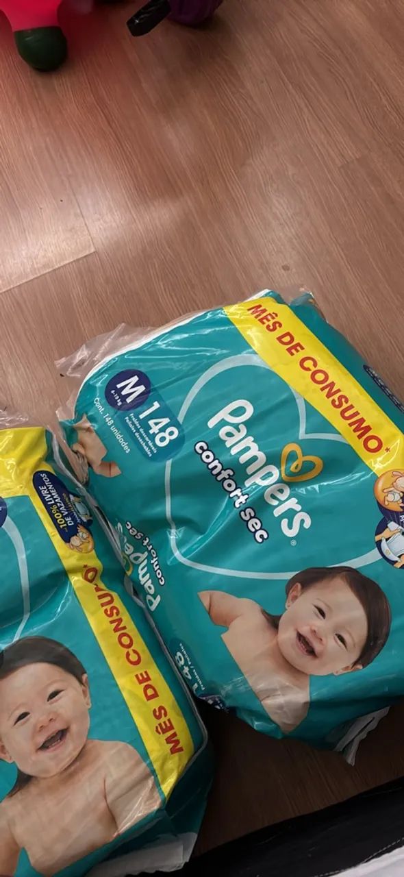 Fralda Pampers M 