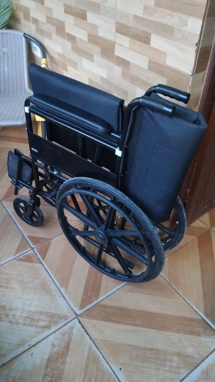 Cadeira de rodas - Foto 2