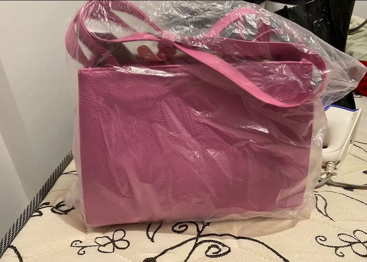 Bolsa Arezzo rosa 