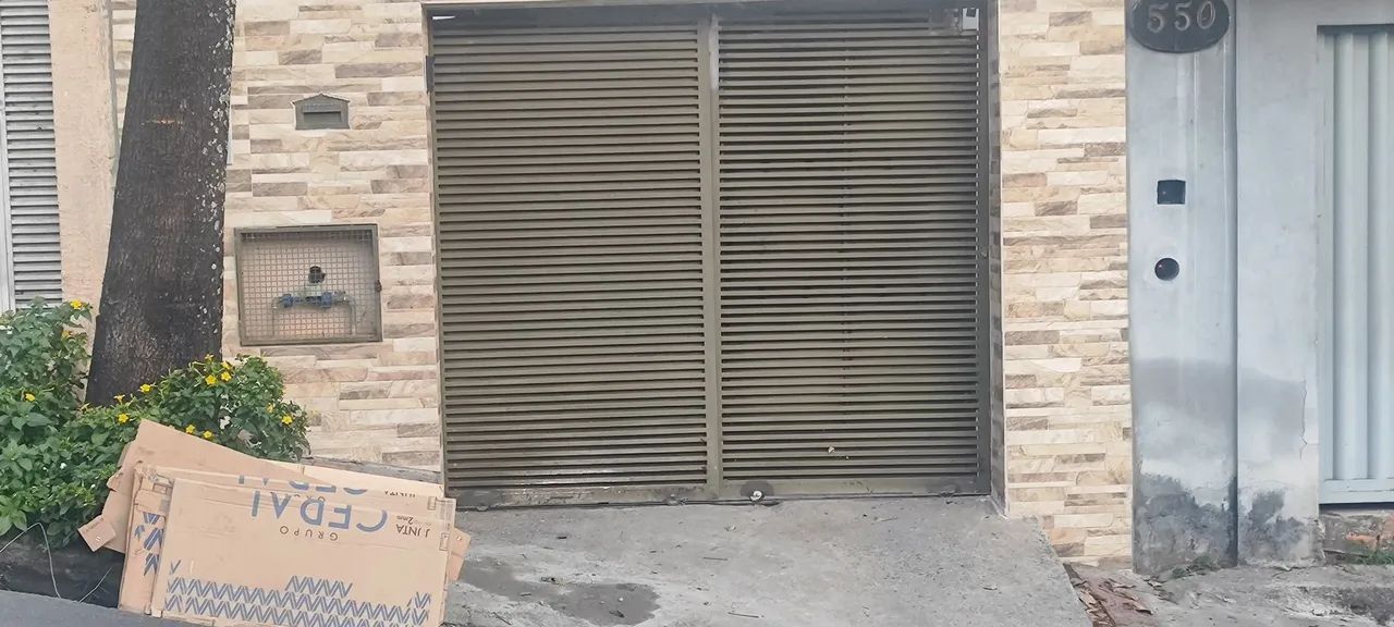 PORTÃO DE GARAGEM 