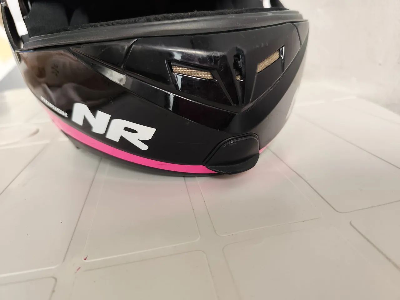 Capacete feminino semi novo