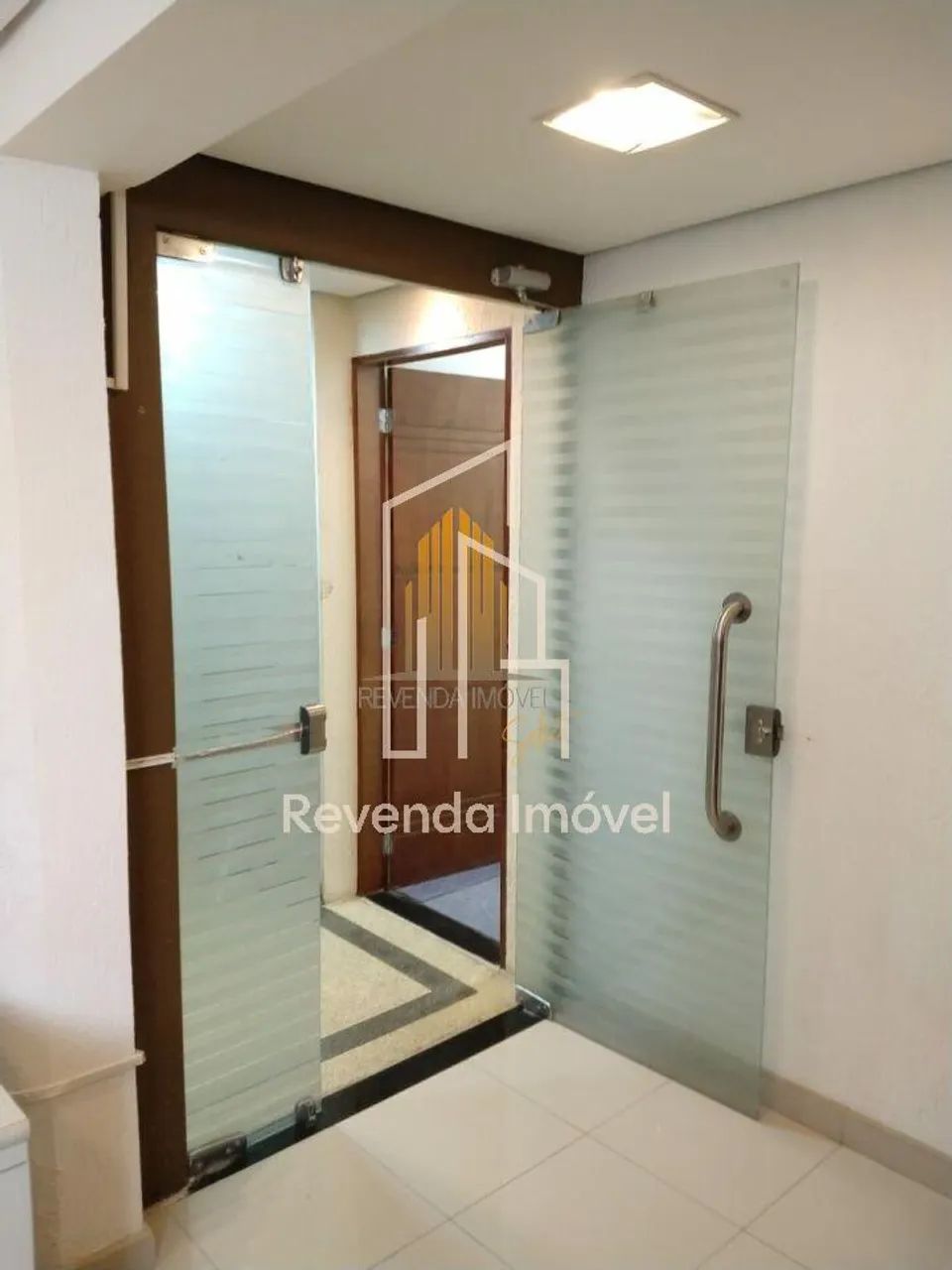 Conjunto Comercial no BUENO DE ANDRADE com 87m² no 1º. - Foto 4
