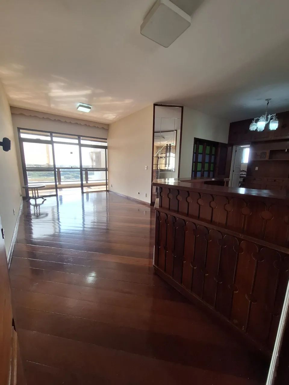 Alugo Ed. Debret aptº com 4 quartos sendo 2 suítes - Foto 3