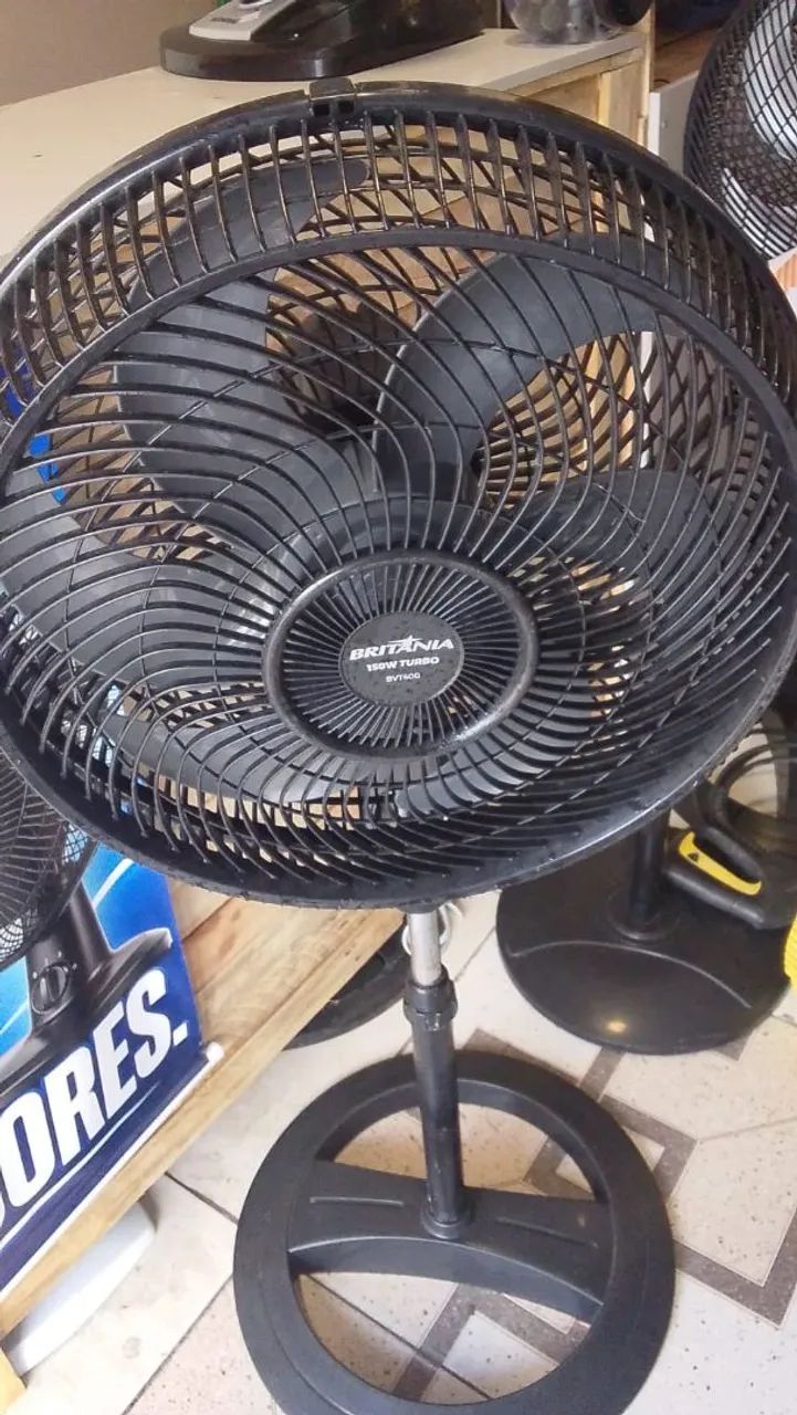 ventilador grande Britânia de coluna  - Foto 3