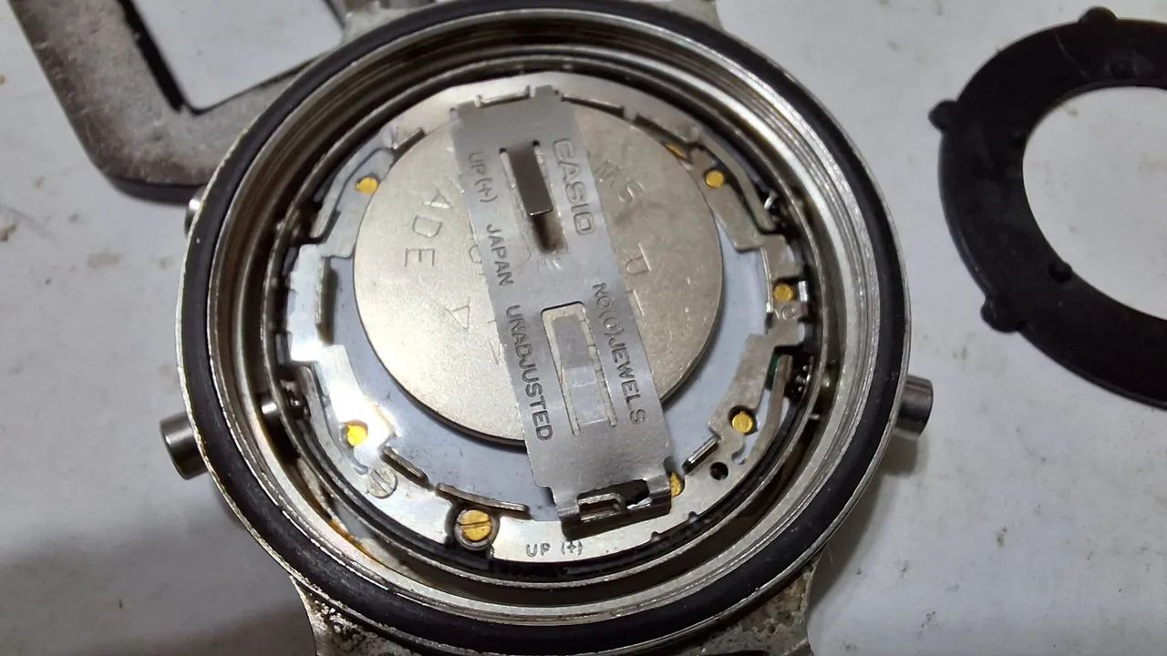 Relógio Casio G-Shock Dw 5500 o mais Raro leia  - Foto 3