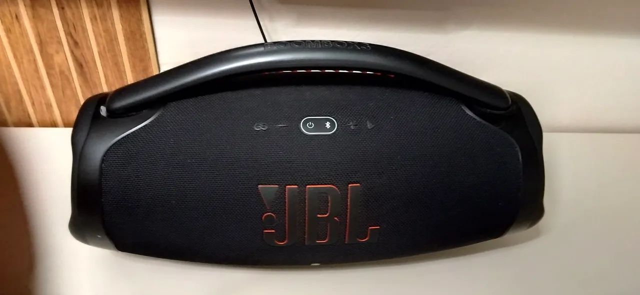 Vendo jbl bombox 3. Semi nova.  - Foto 2