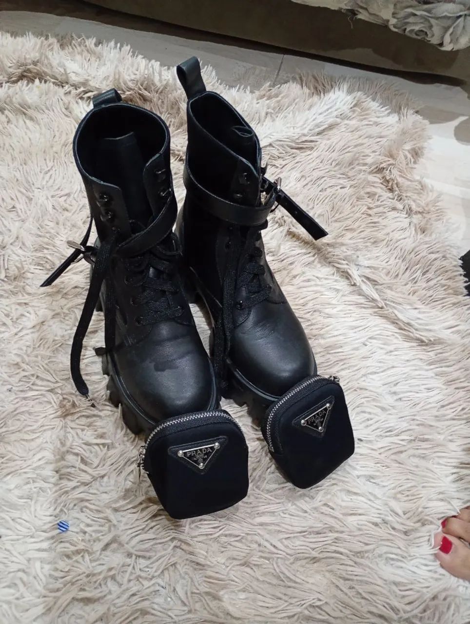 Bota cortuno Prada 