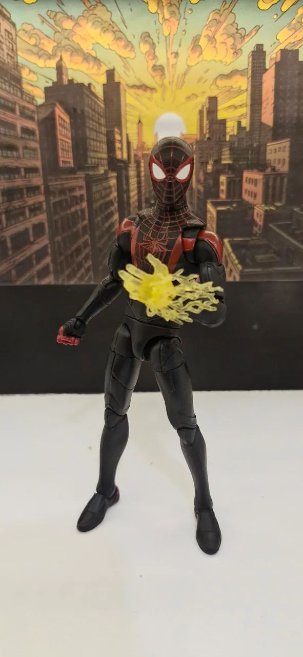 Miles homem aranha marvel legends