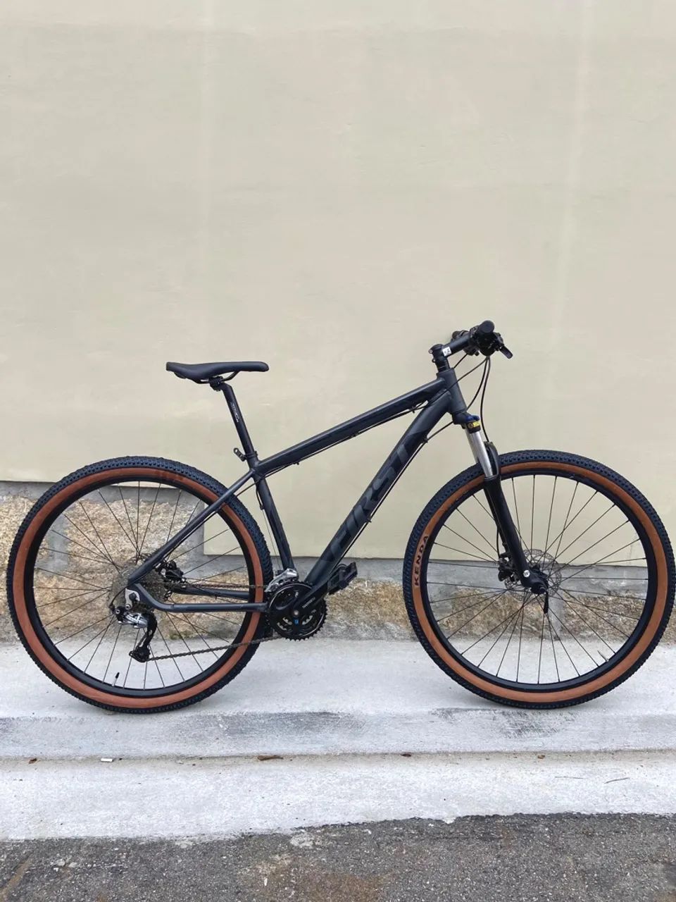 Bicicleta First aro 29 Shimano Alivio