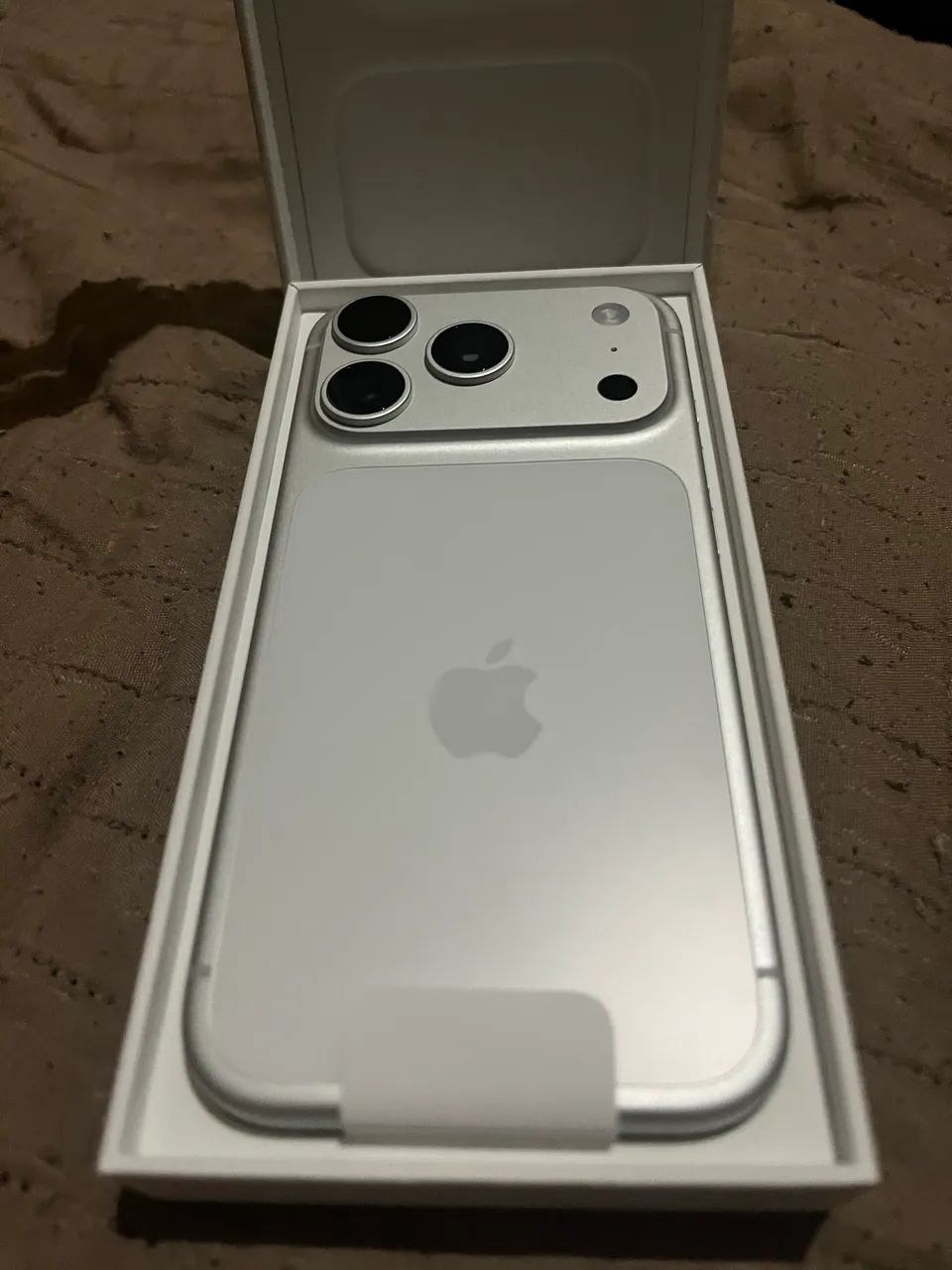 iPhone 17 pro 256 GB prata  - Foto 4